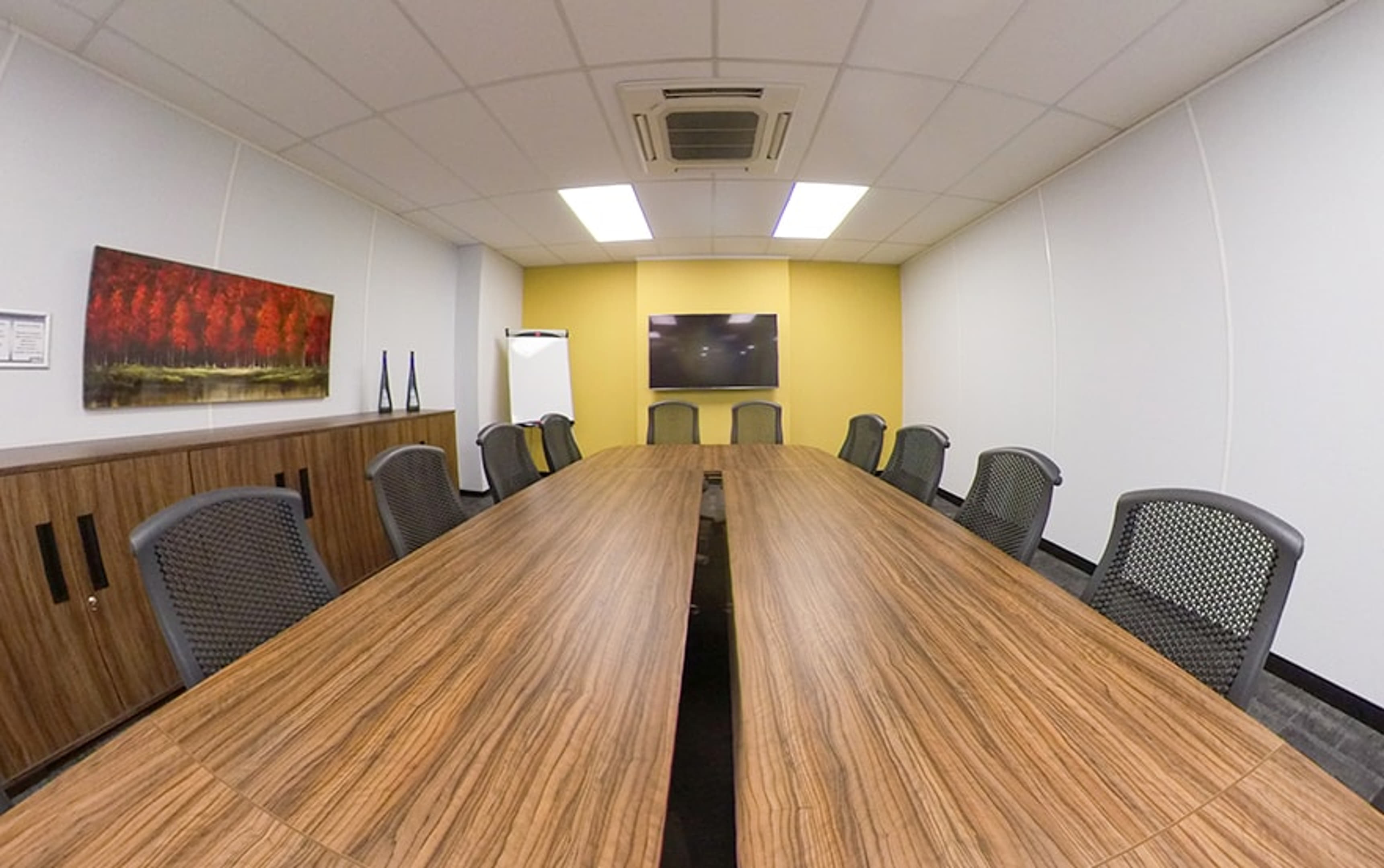 lentaspace_cp_house_boardroom_meeting_room-min.jpg